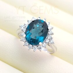 แหวนลอนดอนบลูโทแพซ ล้อมเพชร แหวนเงินแท้ ชุบทองคำขาว พลอยแท้ YTG-11780 YTGEMS