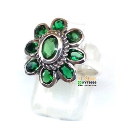 แหวนมรกต แหวนดอกไม้ แหวนเงินแท้ 92.5% รมดำ ประดับ พลอยมรกต (CZ) YTG-10347 YTGEMS