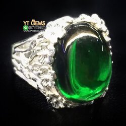 แหวนมรกต ล้อมดอกไม้ แหวนเงินแท้ 92.5% ประดับ พลอยมรกต (CZ) YTG-10332 YTGEMS