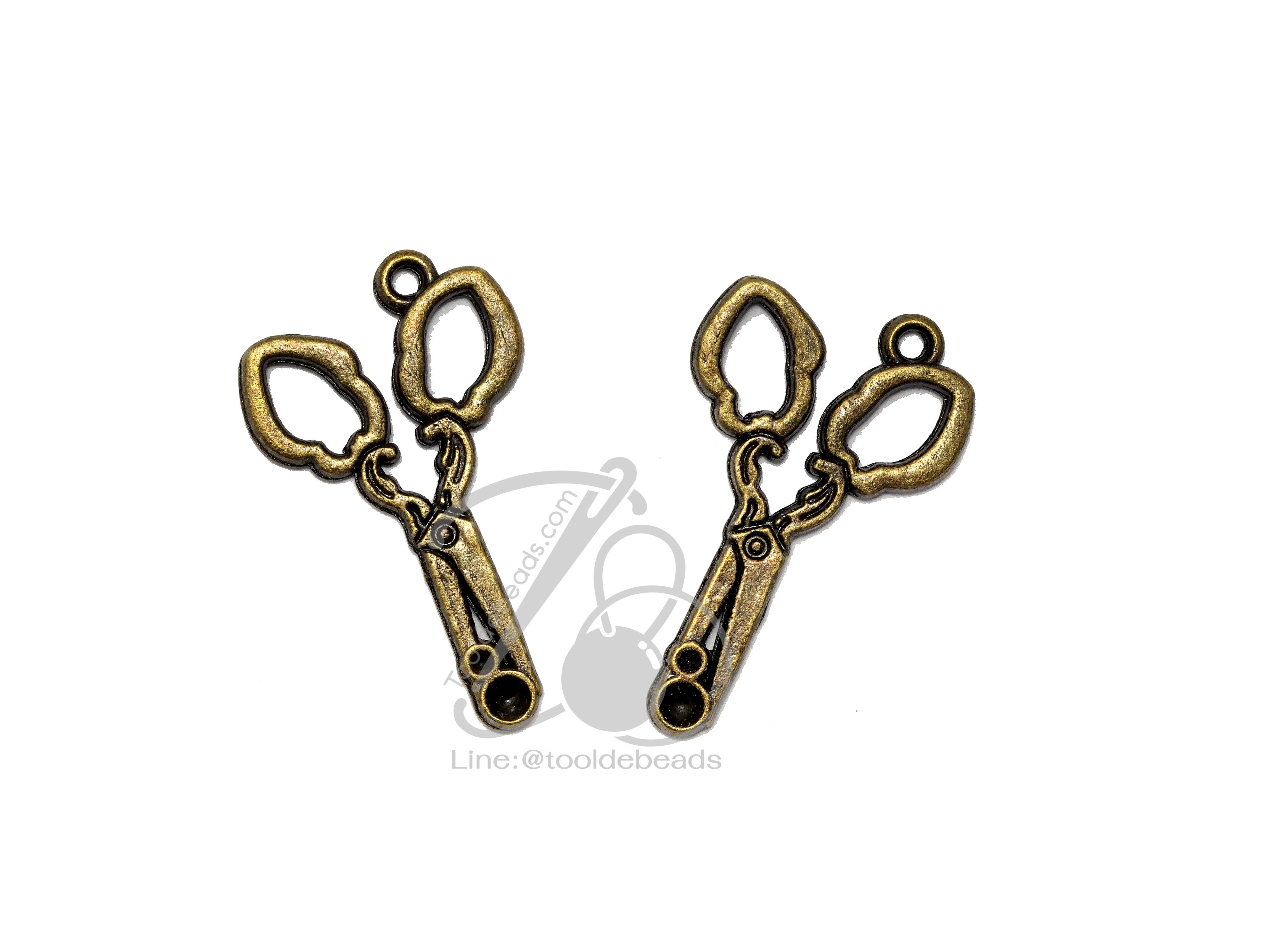 จี้เหล็ก 503 16*26มม. ลายกรรไกร สีสนิม (1 ชิ้น) SKU-06128