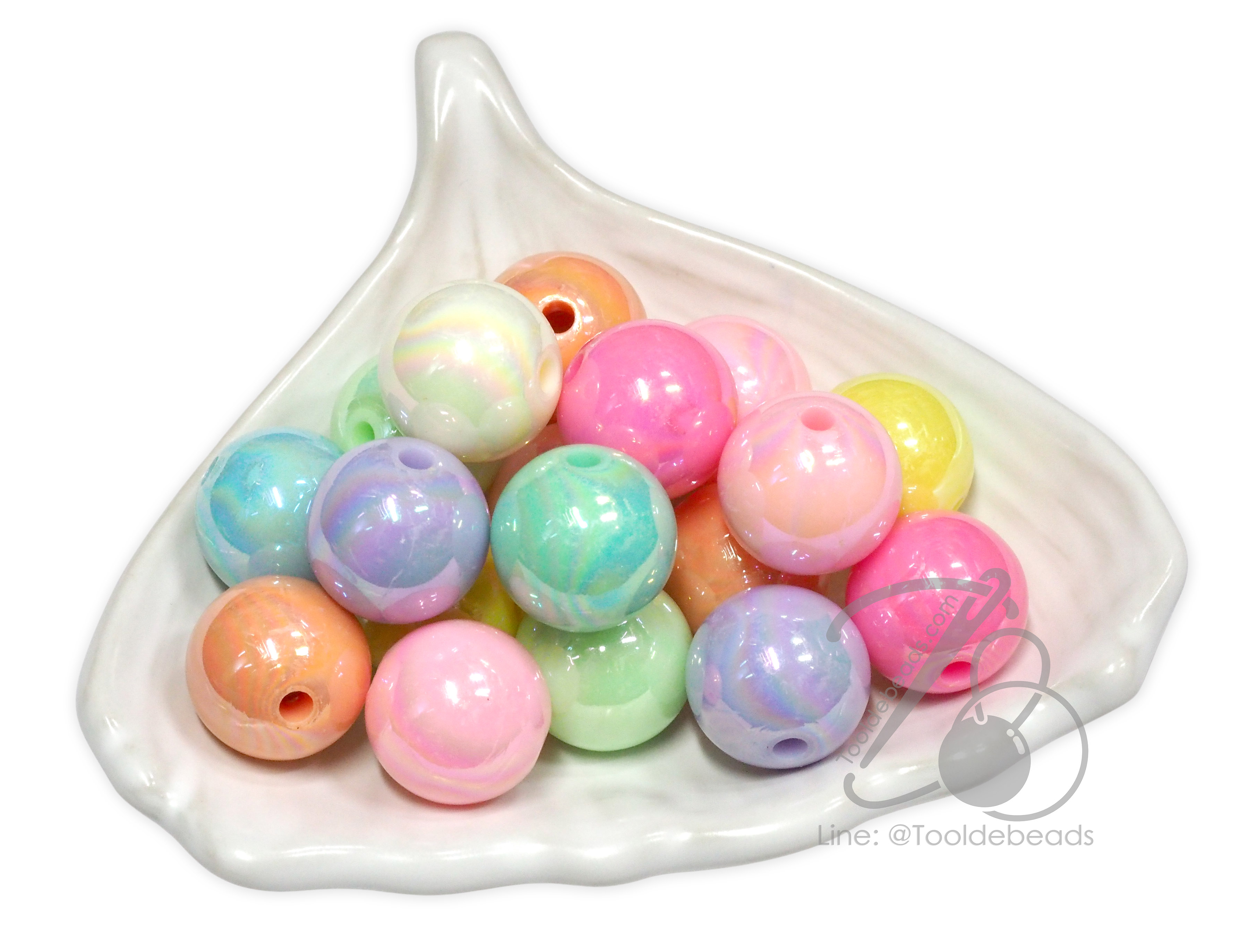 ลูกปัดพลาสติก เคลือบรุ้งลูกอม 16มม. ทรงกลม คละสี (80 กรัม) SKU-17358