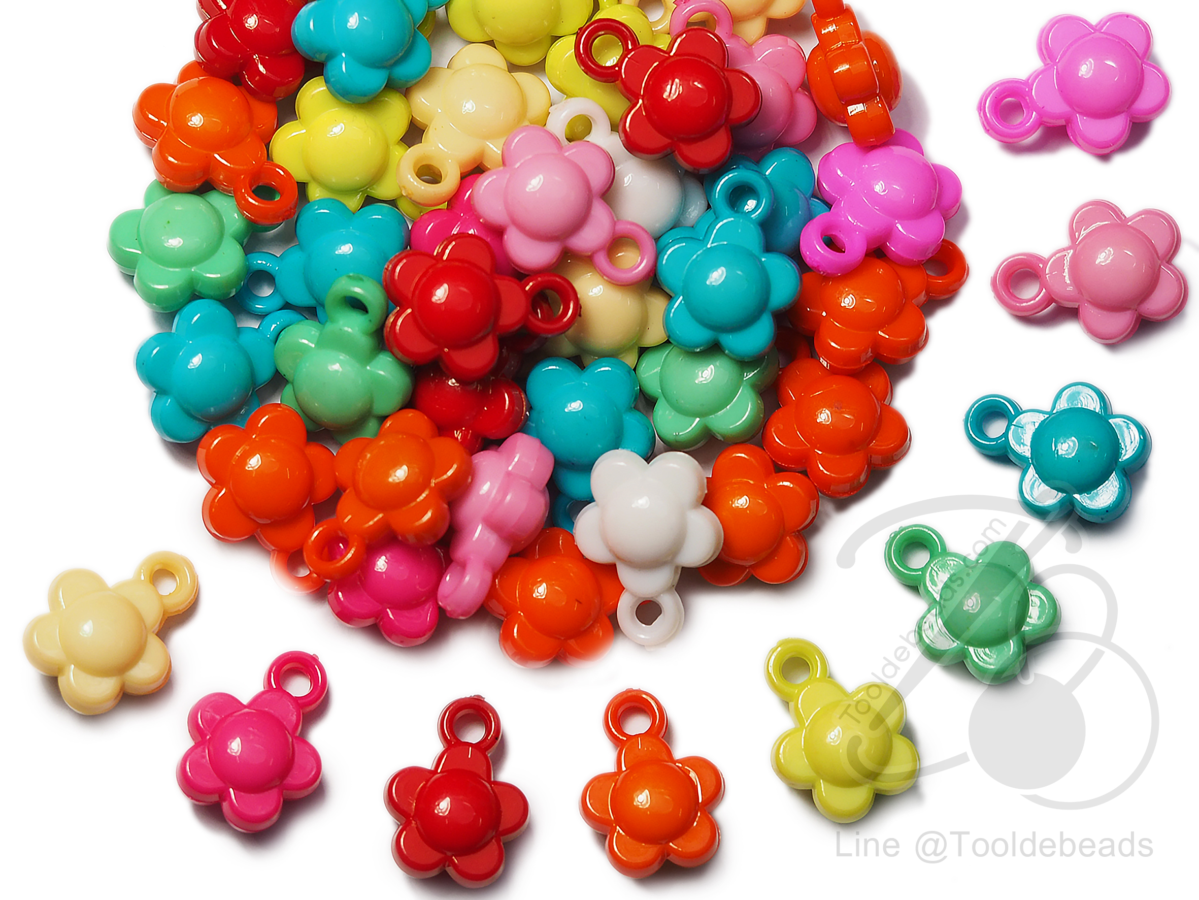 จี้อะคริลิค 25มม. ลายดอกจำปา คละสีสด (100 กรัม) SKU-05104