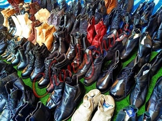 รองเท้ามือสองขายส่ง