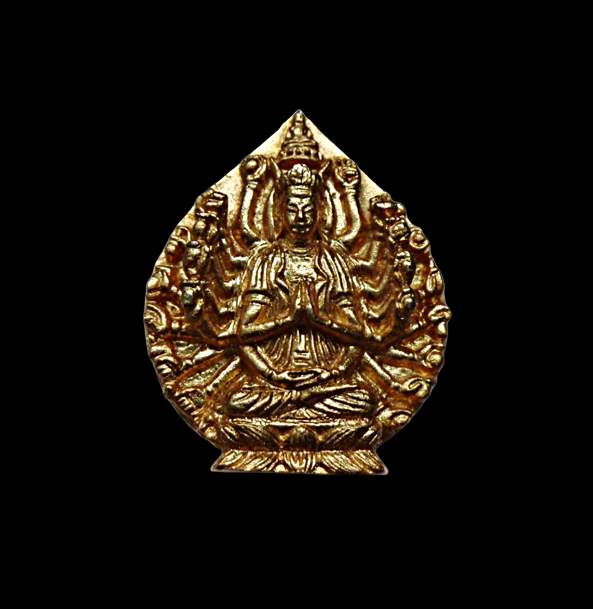 เหรียญหล่อพระโพธิสัตว์เจ้าแม่กวนอิมตำหนักเตาปูนเนื้อกะไหล่ทอง