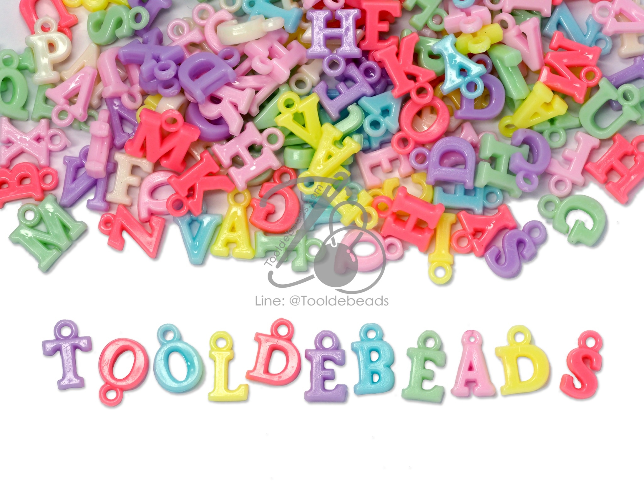 จี้อะคริลิค 11*14มม. ลายตัวอักษร สีหวาน (100 กรัม) SKU-06642