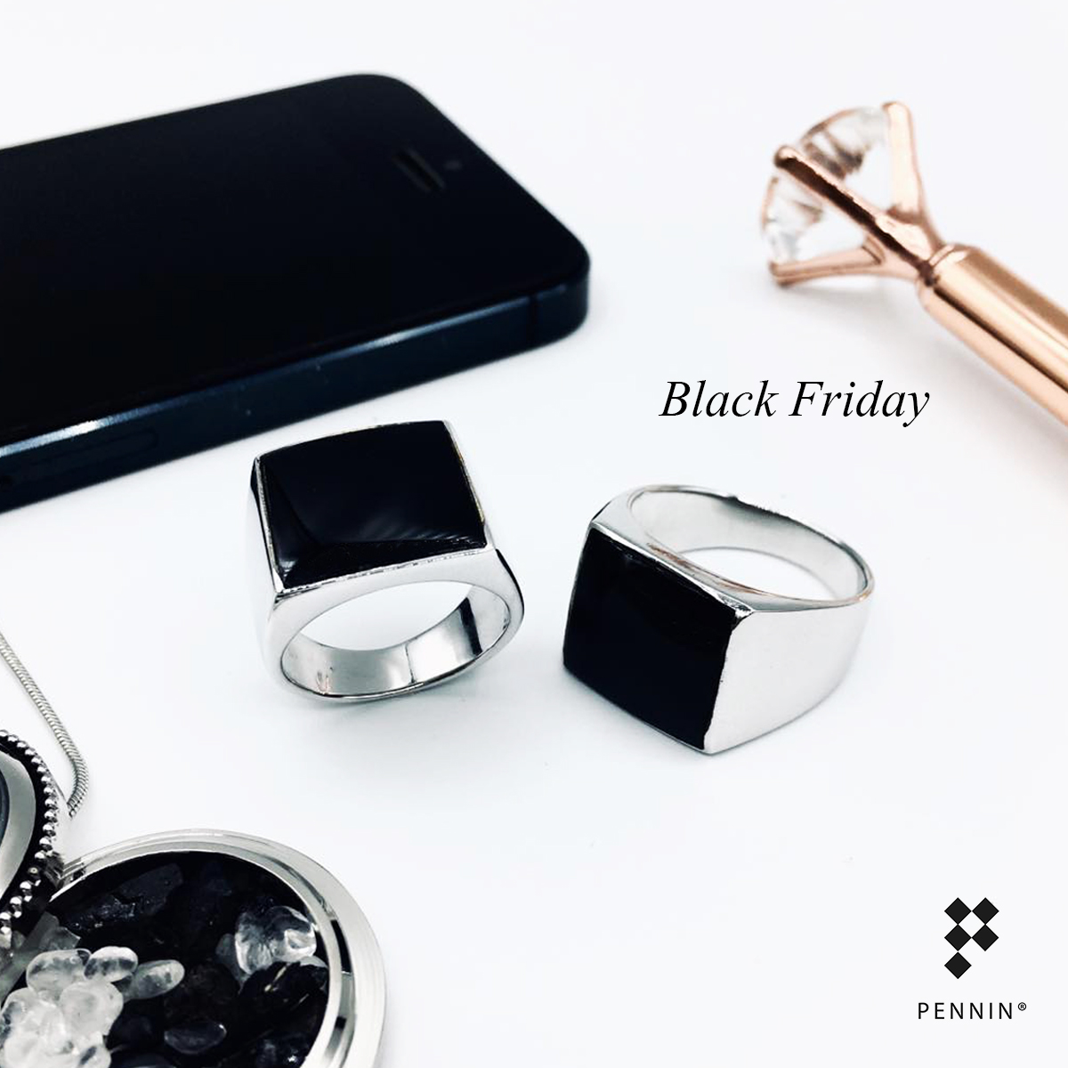แหวนนิล Black Friday : Square หน้าสี่เหลี่ยมจตุรัส เงินแท้ 92.5% ชุบทองคำขาว ไม่ลอกไม่ดำ เสริมโชคลาภ คุ้มภัย สวยเท่ มีสไตล์