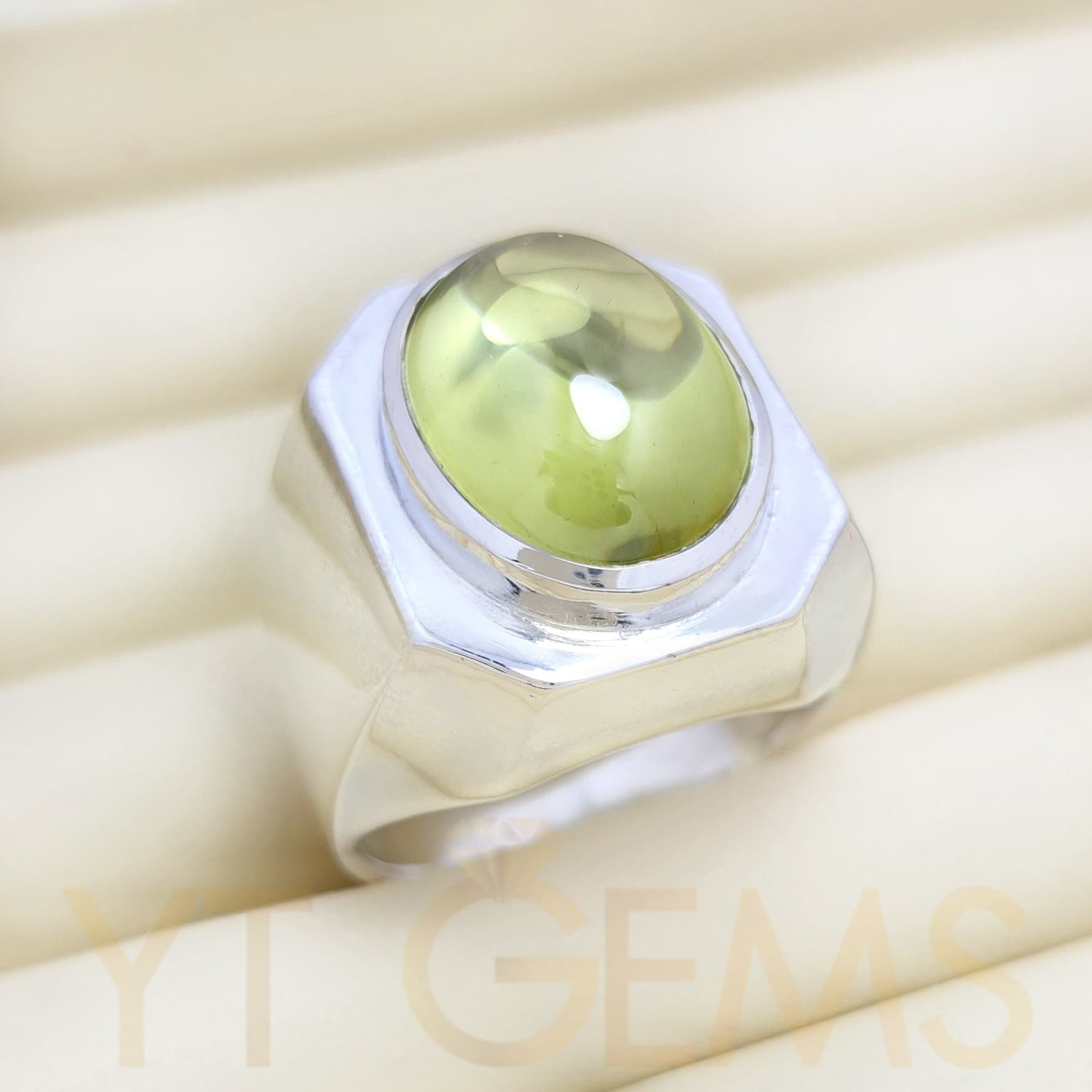 แหวนเขียวส่อง แหวน เงินแท้ พลอยเขียวส่อง CZ YTG-5130 YTGEMS whole