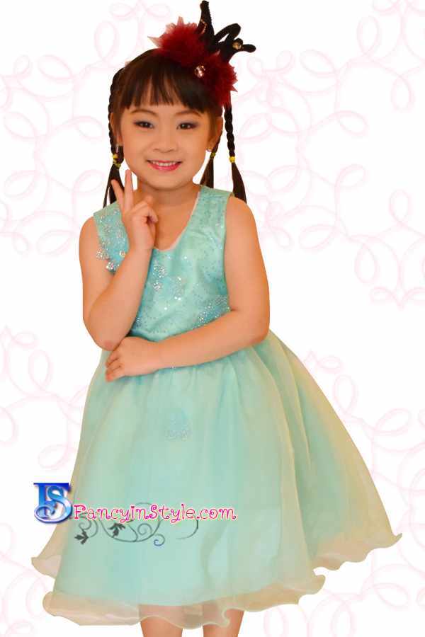 Party dress ชุดเดรสไปงาน