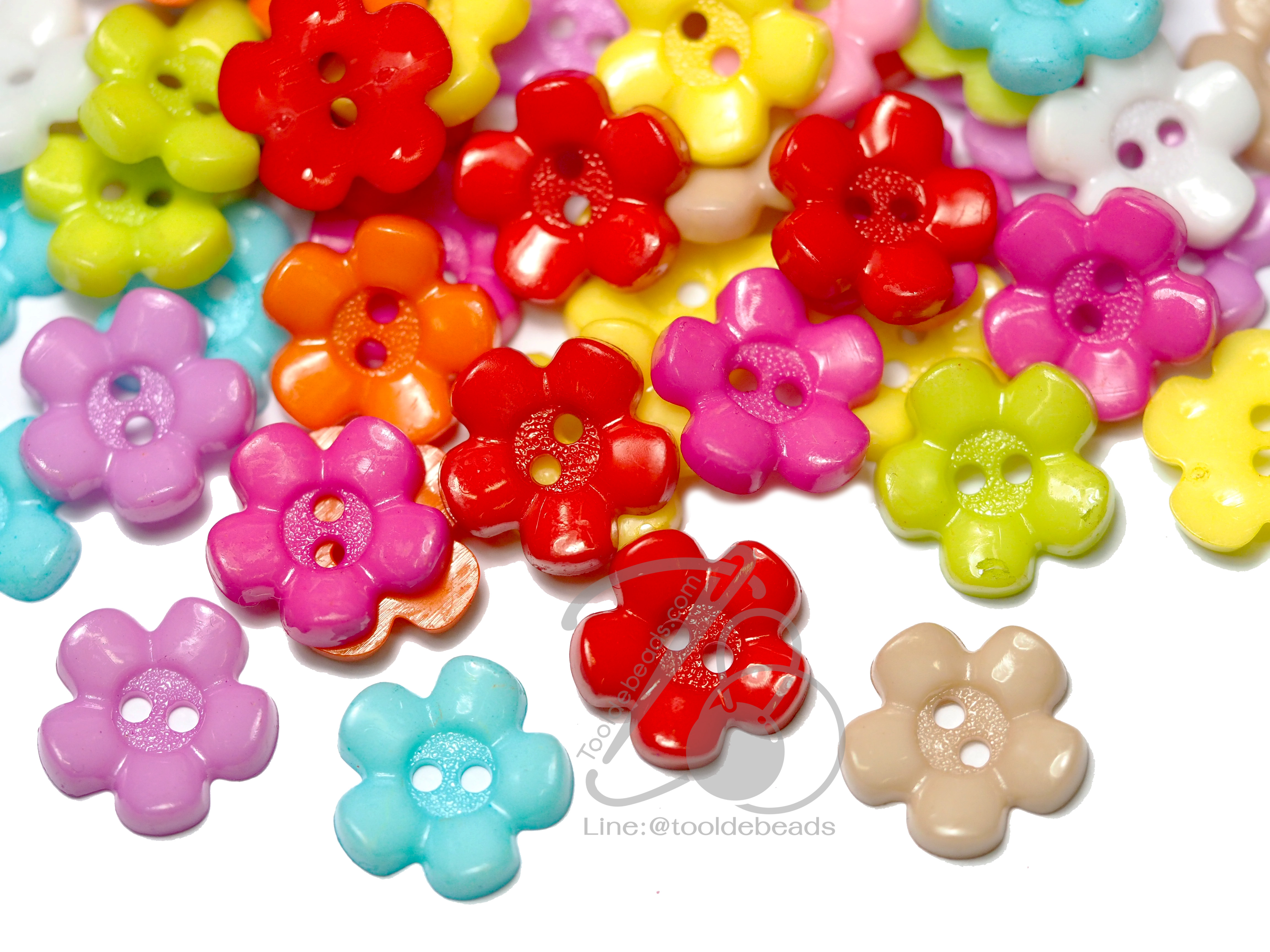 กระดุม 15มม. ลายดอกไม้ 5แฉก (9 เม็ด) SKU-04163