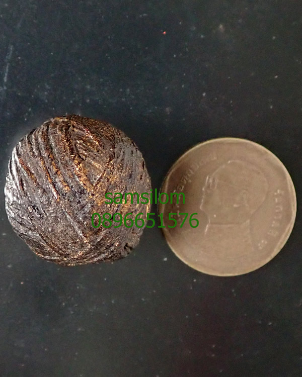 หลวงปู่ยิ้ม วัดหนองบัว ลูกอม(ด้าย)สายสิญจน์สาวพรหมจารี ชุบรักปิดทอง สวย สมบูรณ์