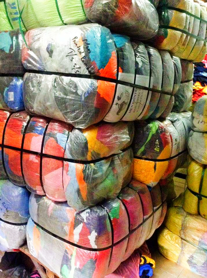 เสื้อยืดมือสอง