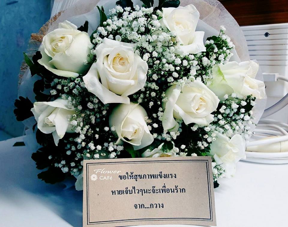 ช่อกุหลาบนอก