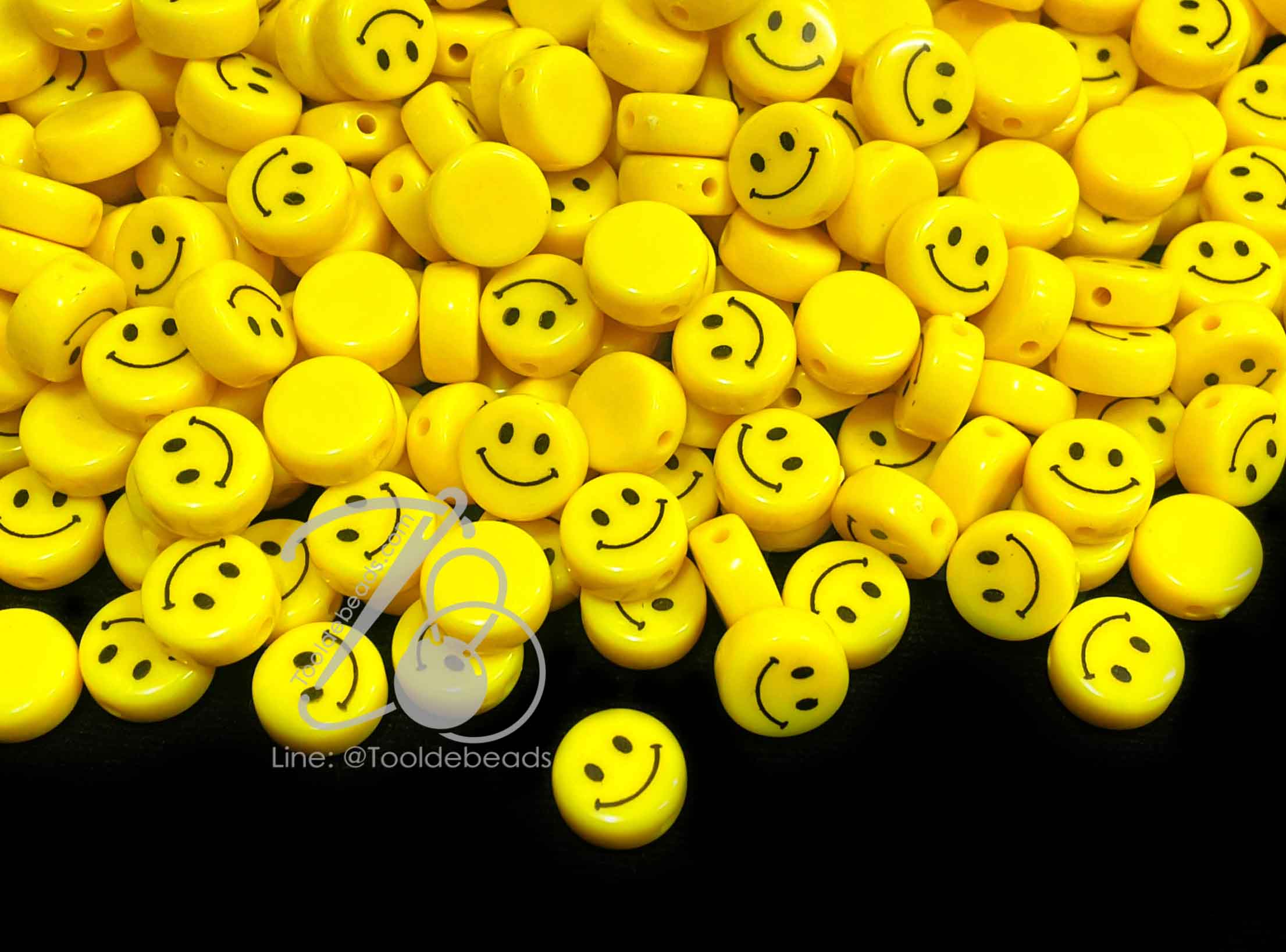 ลูกปัดอะคริลิค 12มม. ลายหน้ายิ้มกลมแบน สีสด (500 กรัม) SKU-12917