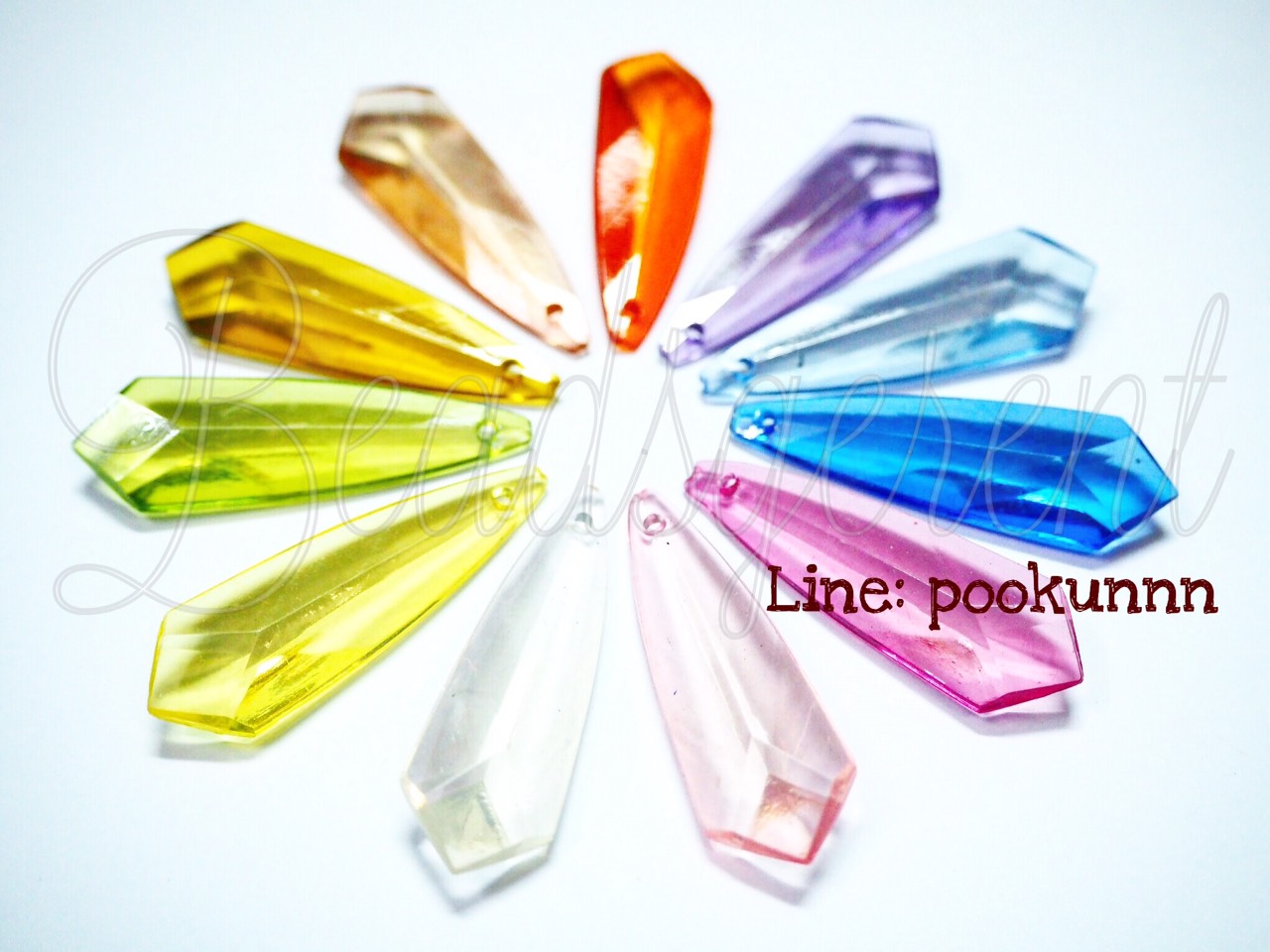 จี้อะคริลิค ลายดาบ สีใส (100 กรัม) SKU-04512
