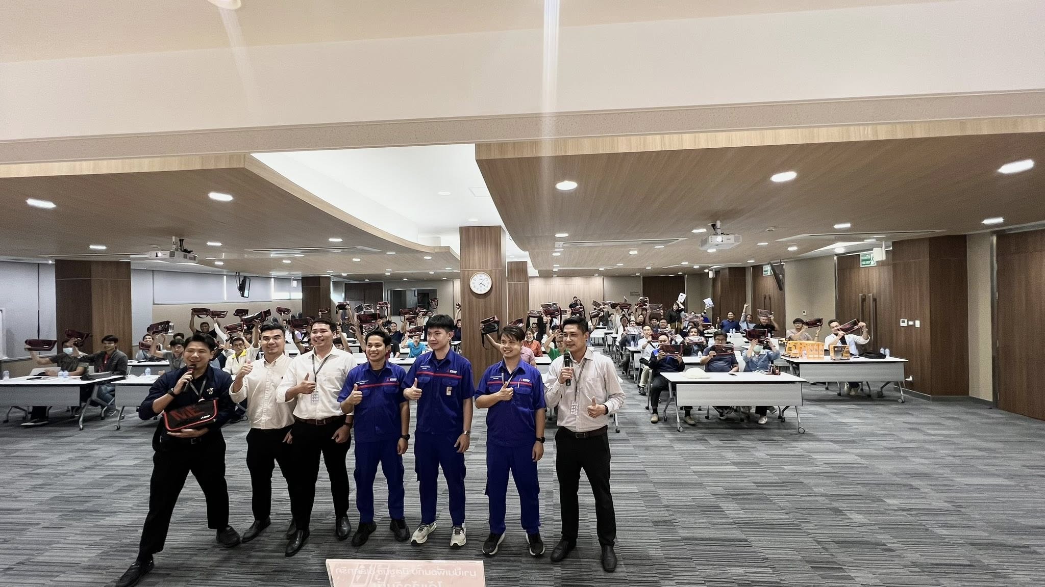 อบรมแอร์ Mitsubishi,งานช่างแอร์,งานแอร์,อบรมแอร์,ช่างแอร์มืออาชีพ,ช่างแอร์ใกล้ฉัน,หางานช่างแอร์,สัมมานาช่างแอร์,แอร์มิตซูบิชิ,แอร์ Mitsubishi