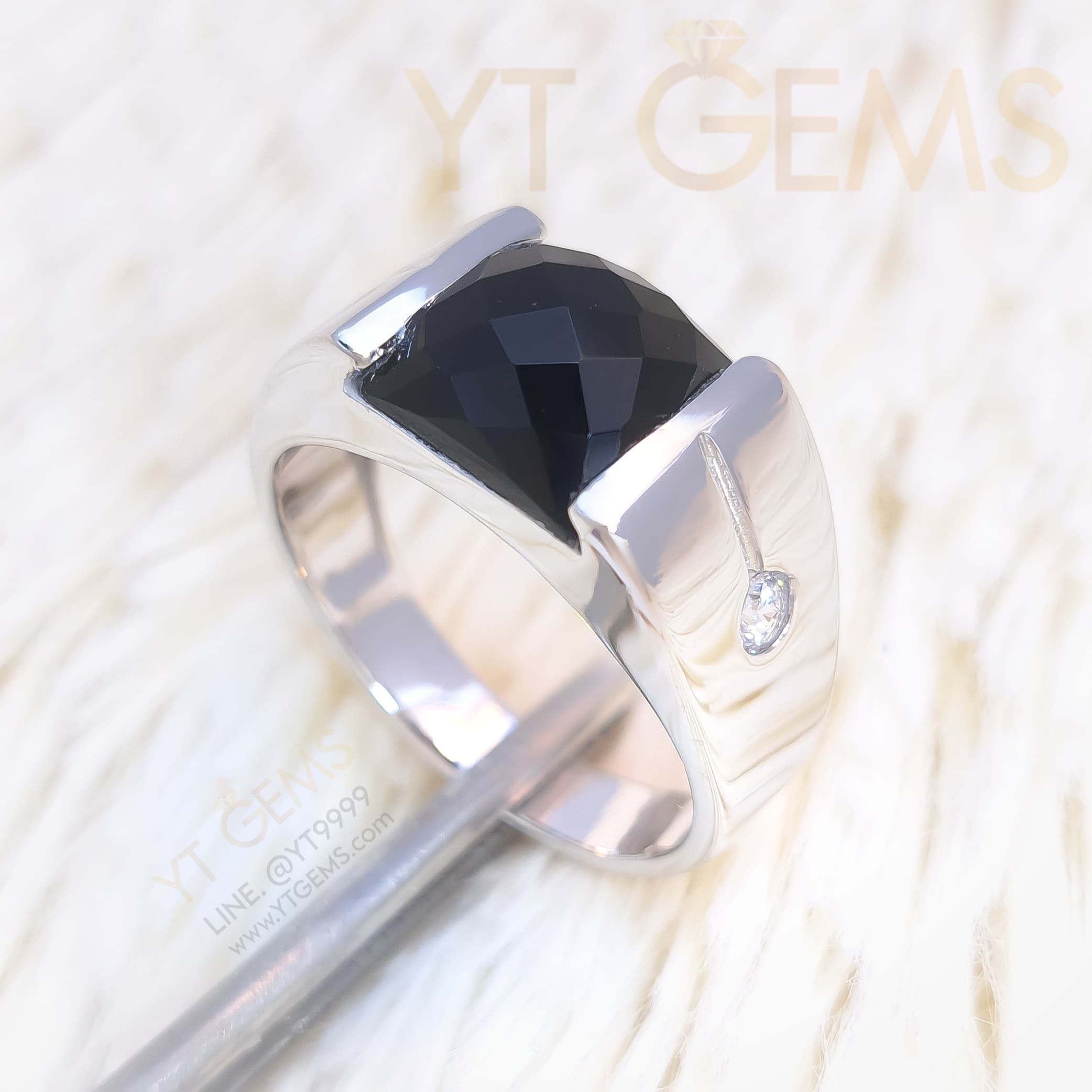 แหวนนิลแท้ ข้างเพชร แหวน เงินแท้ ชุบทองคำขาว YTG-11824 YTGEMS whole