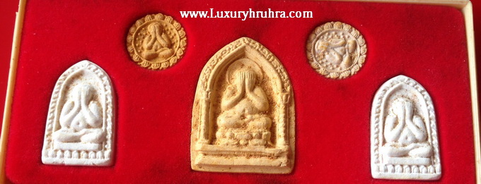 พระปิดตามหาลาภรุ่นเงินล้าน5องค์วัดอมรวดีจ.สมุทรสงครามปี2534