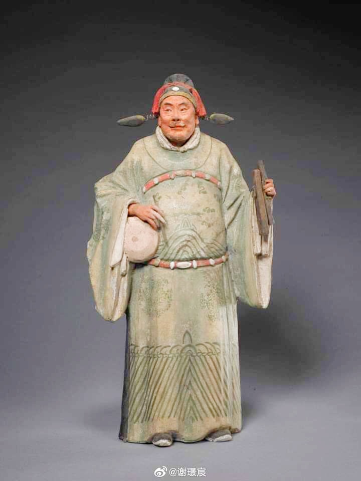 เหรียญองค์เทพเจ้าเฉาก๊กกู๋โจวซือหนึงในแปดเซียนสร้าง15กันยายนปีพ.ศ.2534เนื้อกะไหล่ทอง