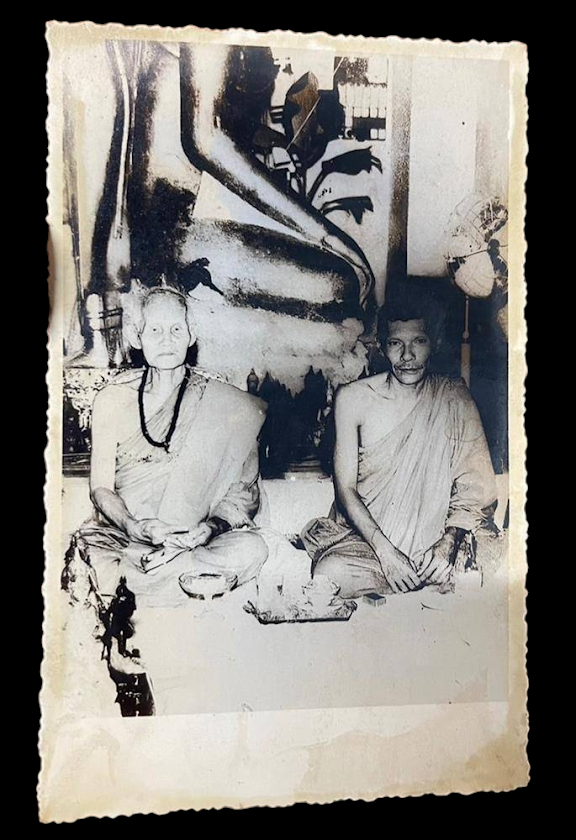 รูปถ่าย หลวงปู่เทียน วัดโบสถ์ ปทุมธานี + พระอาจารย์ตุ๋ย วัดอนงคาราม กทม.