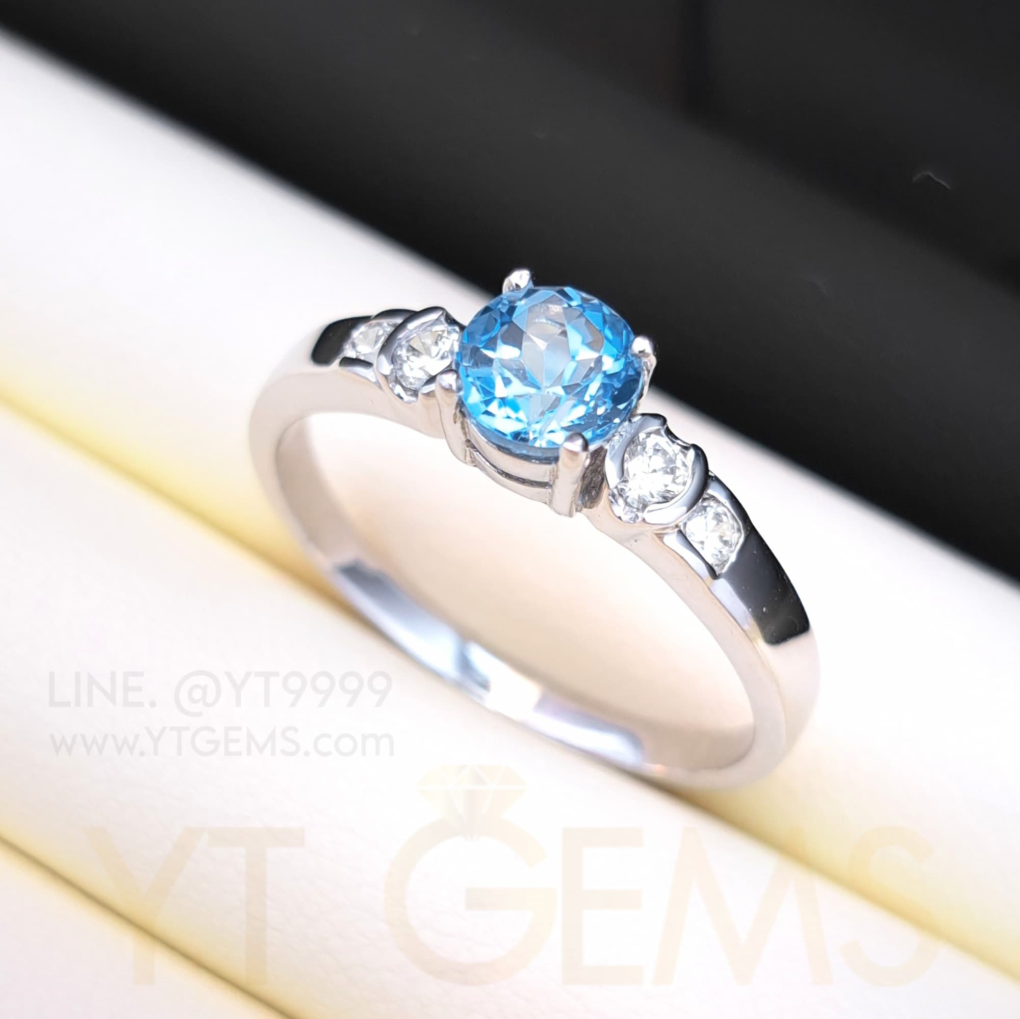 แหวนสวิสบลูโทแพซ แหวนเงินแท้ ชุบทองคำขาว พลอยแท้ YTG-11836 YTGEMS
