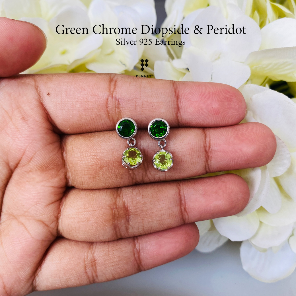 Green Chrome Diopside & Peridot Earrings ต่างหูกรีน โครมไดออปไซด์ และ พลอยเพอริดอท ห้อยตุ้งติ้งใส่สวยได้ทุกโอกาส
