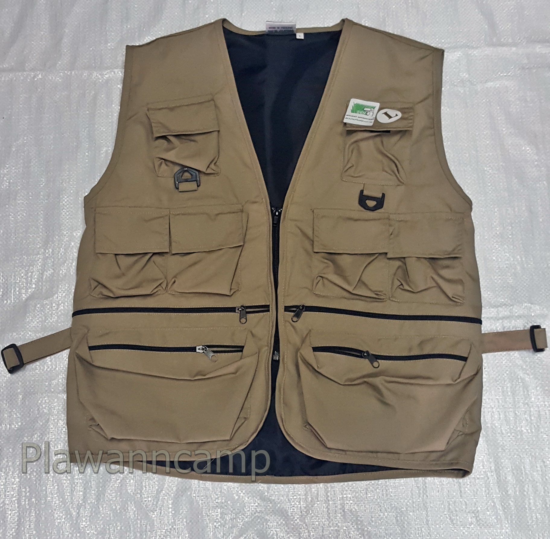 เสื้อกั๊ก หลายกระเป๋า