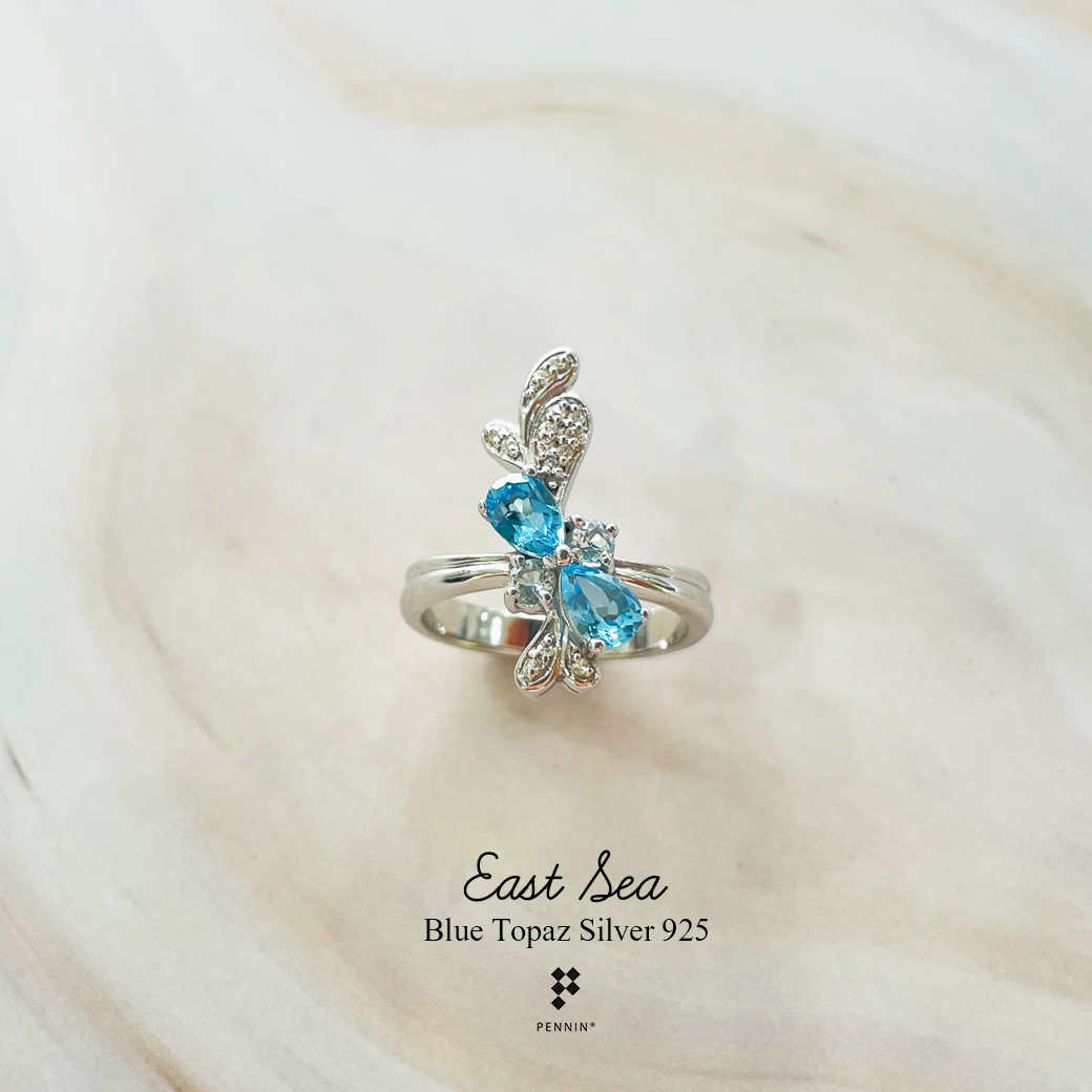 ชุดเครื่องประดับ "East Sea" พลอย Blue Topaz สีฟ้าสดใสของท้องทะเล เย็นฉ่ำกับสายน้ำรับวสันตฤดู