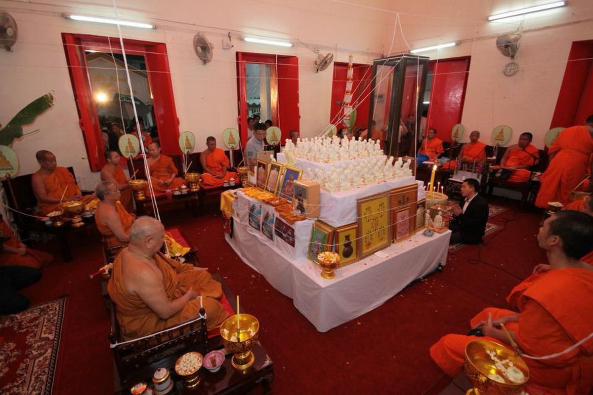 เหรียญยันต์ฟ้าประทานอาแปะโรงสีวัดศาลเจ้าจ.ปทุมธานีตอกโค้ตหมายเลข7567เนื้อกะไหล่ทอง