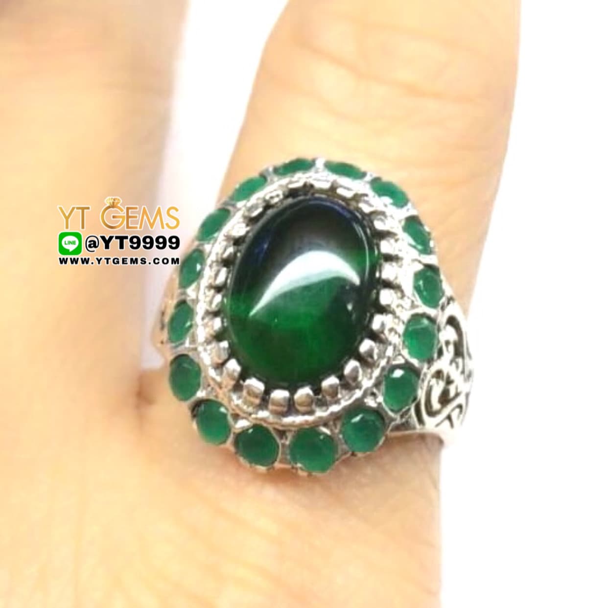แหวนมรกต แหวนเงินแท้ 92.5% รมดำ ประดับ พลอยมรกต (CZ) YTG-10335 YTGEMS