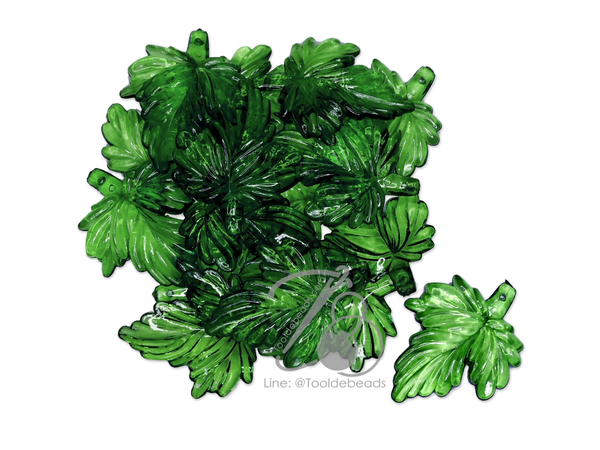 จี้อะคริลิค 38*48มม. ลายใบเฟิร์น สีเขียวเข้มใส (10 กรัม) SKU-12371