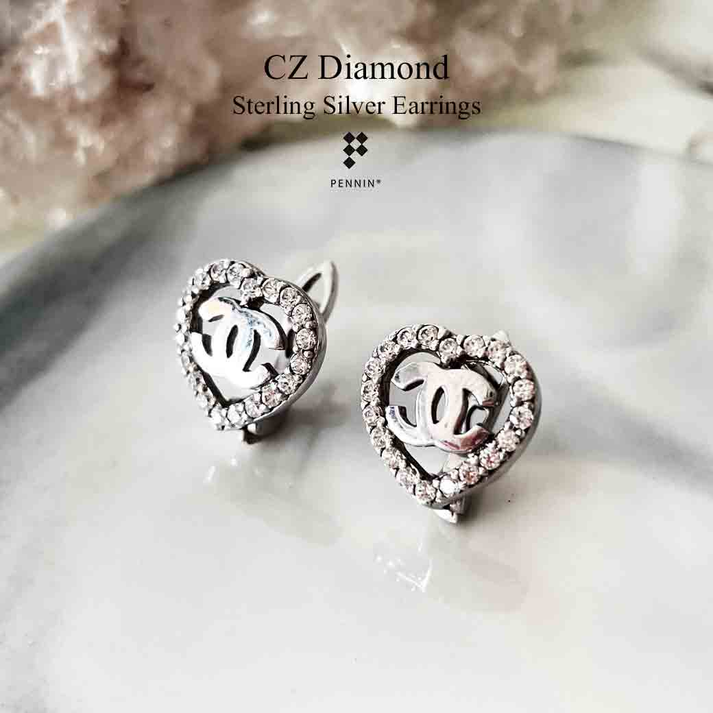 ต่างหูเพชรสวิส CZ แบบคลิปหางกระรอก อักษร CC (CZ Diamond Earrings) เงินแท้ 92.5% ชุบทองคำขาว