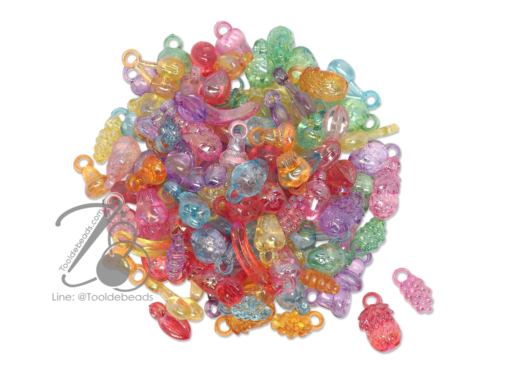 ลูกปัดพลาสติก เคลือบรุ้ง 11*19มม. ลายผลไม้รวม คละสีใสรุ้ง (15 กรัม) SKU-12759