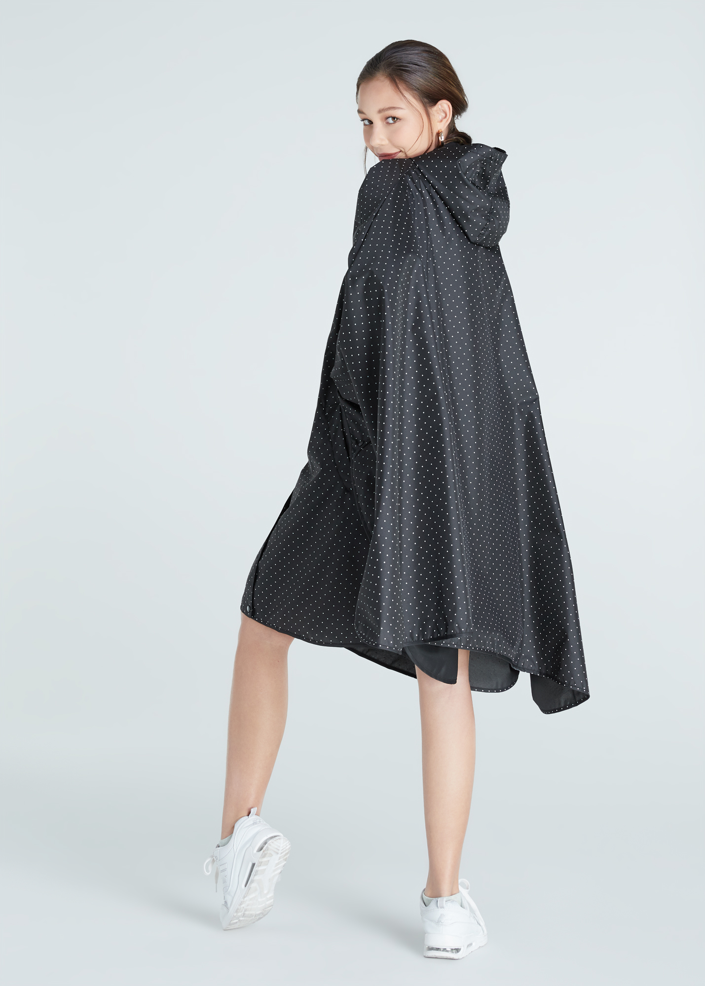 เสื้อกันละอองน้ำ กันฝน ญี่ปุ่น พรีเมียม เกรด A (Liberloo Super Raincoat)