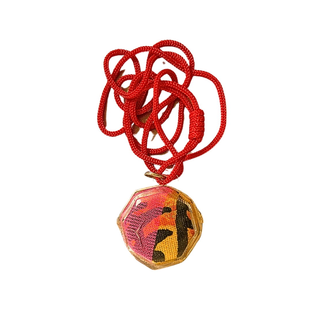 เหรียญเทพเจ้าฮั่นเซียงจื้อโป๊ยเซียนโจวซือที่ระลึกเก็บศพไร้ญาติปีพ.ศ.2537เนื้อทองแดงเลี่ยมเดิมพร้อมฮู้มีเชือกเดิมผ่านพิธีปลุกเสกแล้วค่ะ