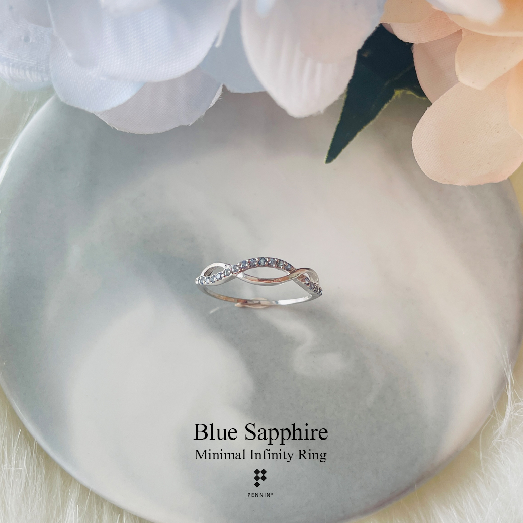แหวน Minimal Infinity เกลียวไขว้ ไพลิน (Blue Sapphire) สีอ่อนหวาน พาสเทล น่ารัก