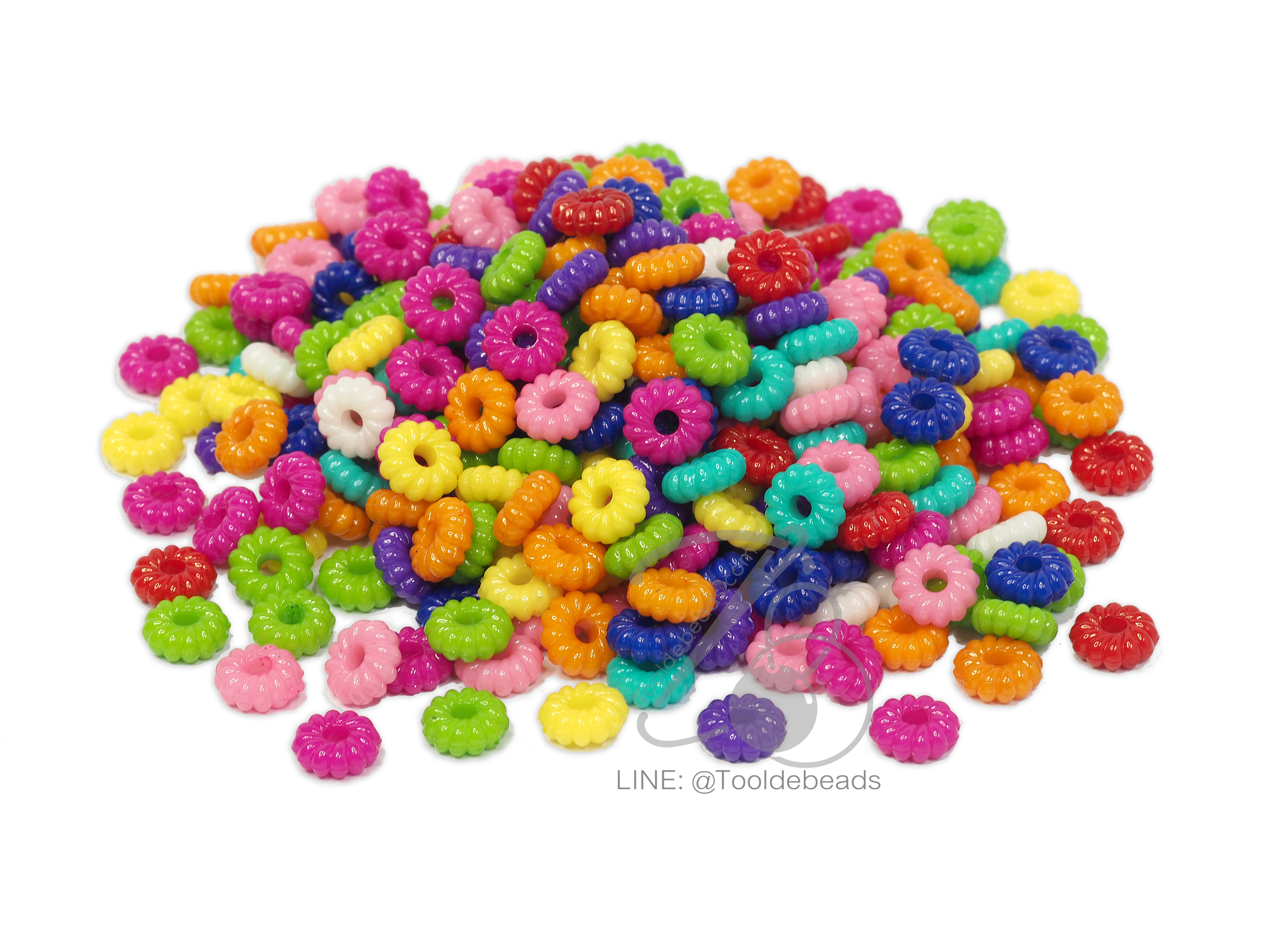 ลูกปัดอะคริลิค 9มม. ลายโดนัทเกลียว คละสีสด (15 กรัม) SKU-06854