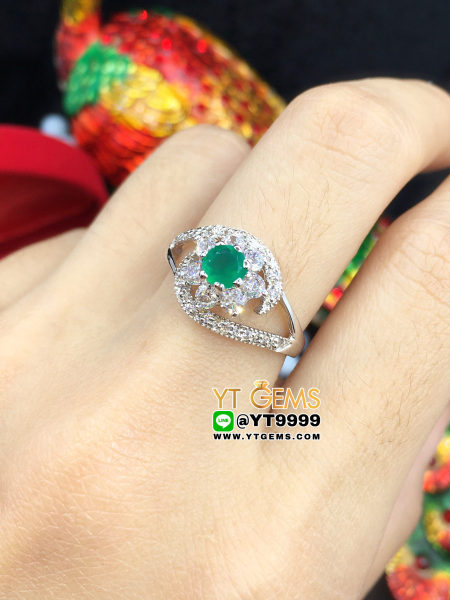 แหวนกรีนอาเกต ล้อมเพชร แหวนเงินแท้ ชุบทองคำขาว พลอยกรีนอาเกตแท้ YTG-8388 YTGEMS