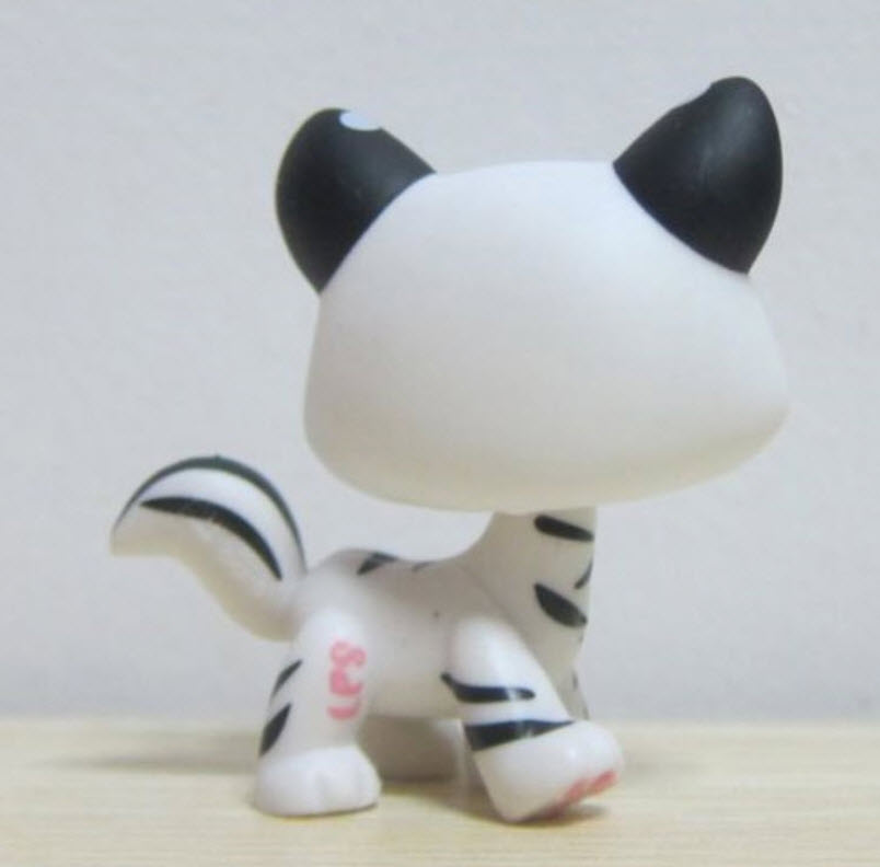 LPS แมวเปอเซียสีขาวลายดำ