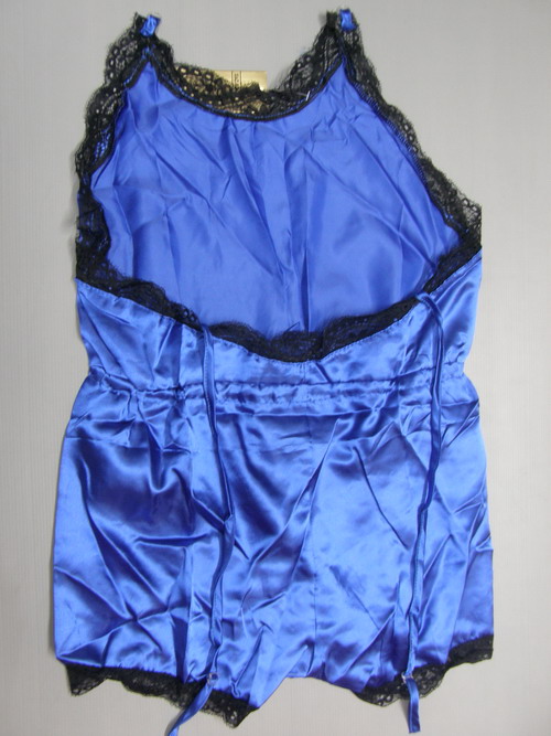 ชุดนอนสีน้ำเงิน