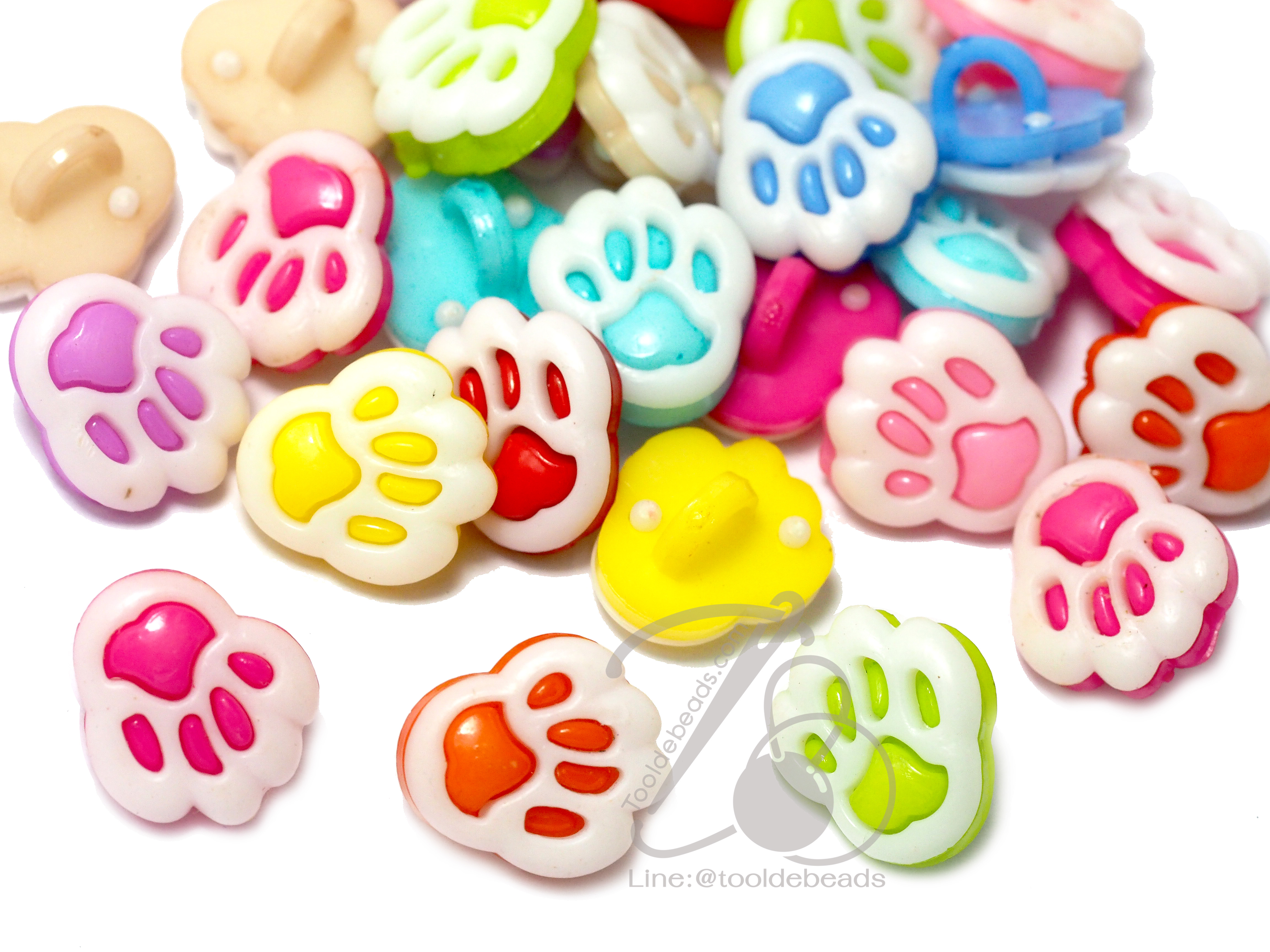 กระดุม 13มม. ลายเท้าหมี (9 เม็ด) SKU-04171