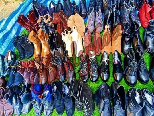 รองเท้ามือสองขายส่ง