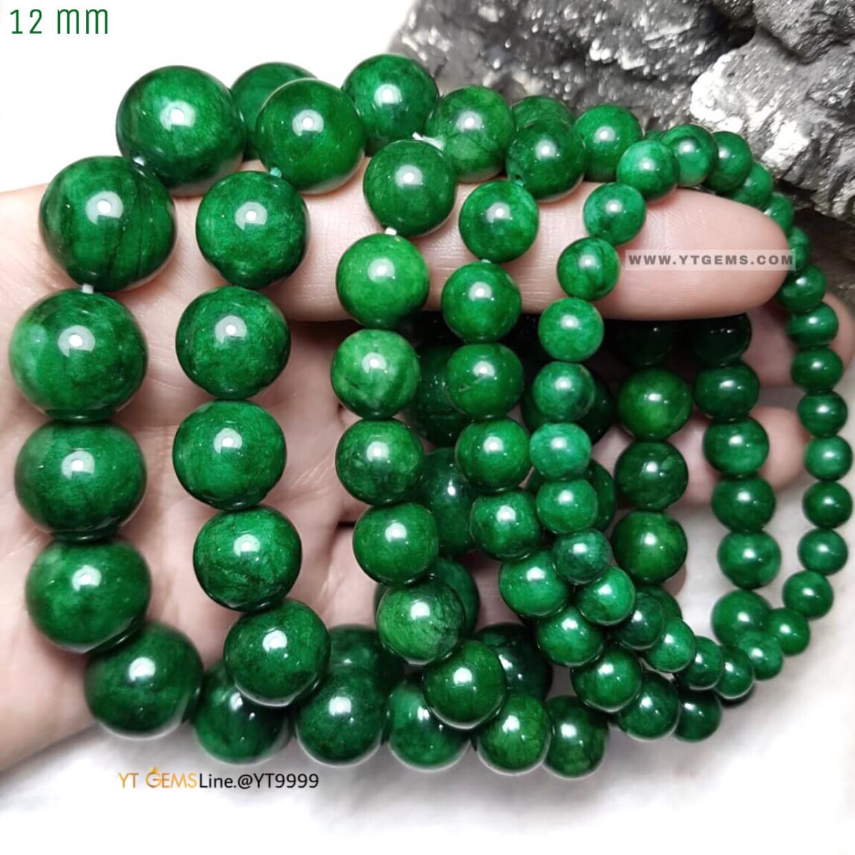 สร้อยข้อมือหยกแท้ หยกจักรพรรดิ 12 มม. YTG-10965 YTGEMS