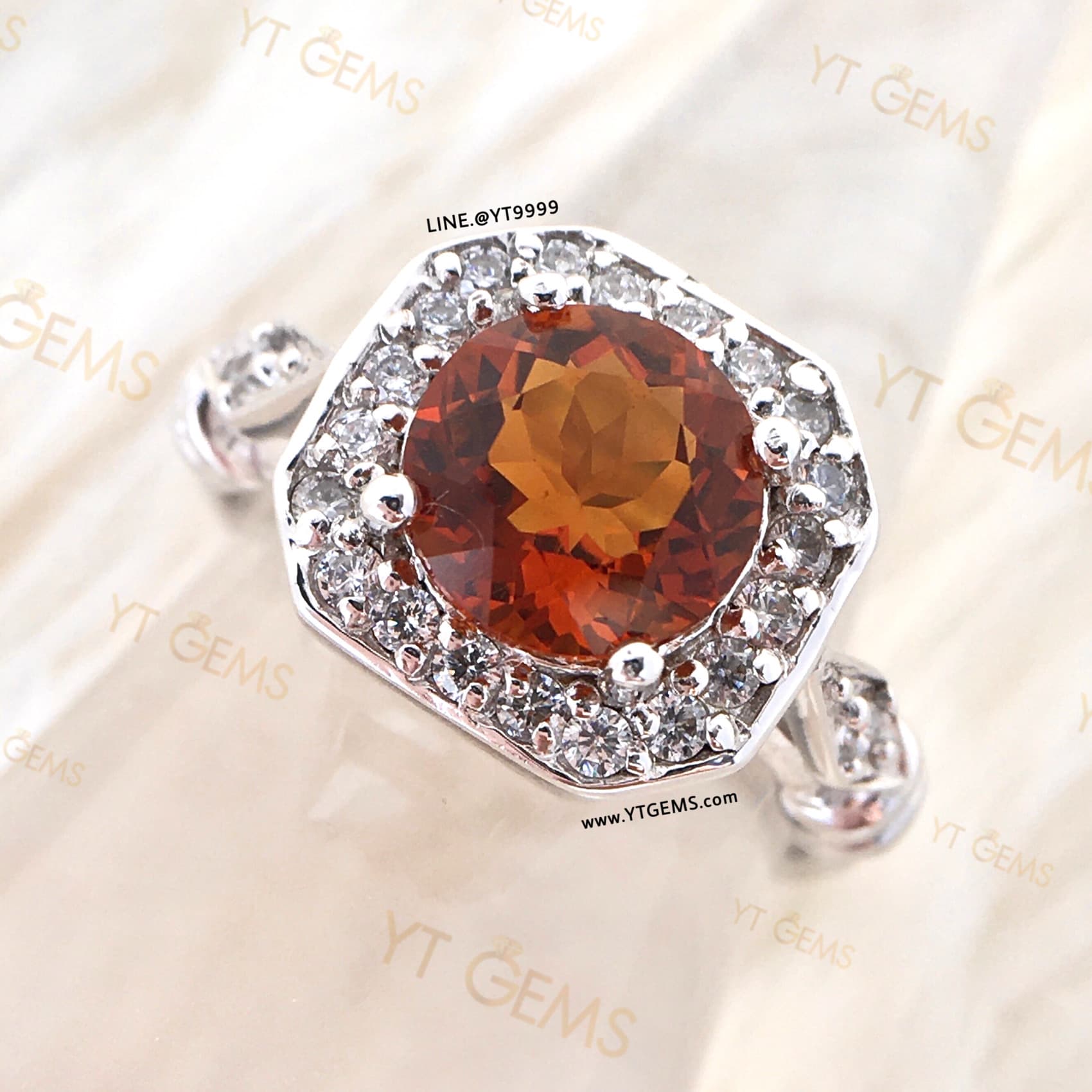 แหวนซิทรินสีส้ม ล้อมเพชร แหวนเงินแท้ ชุบทองคำขาว พลอยซิทรินแท้ YTG-11536 YTGEMS