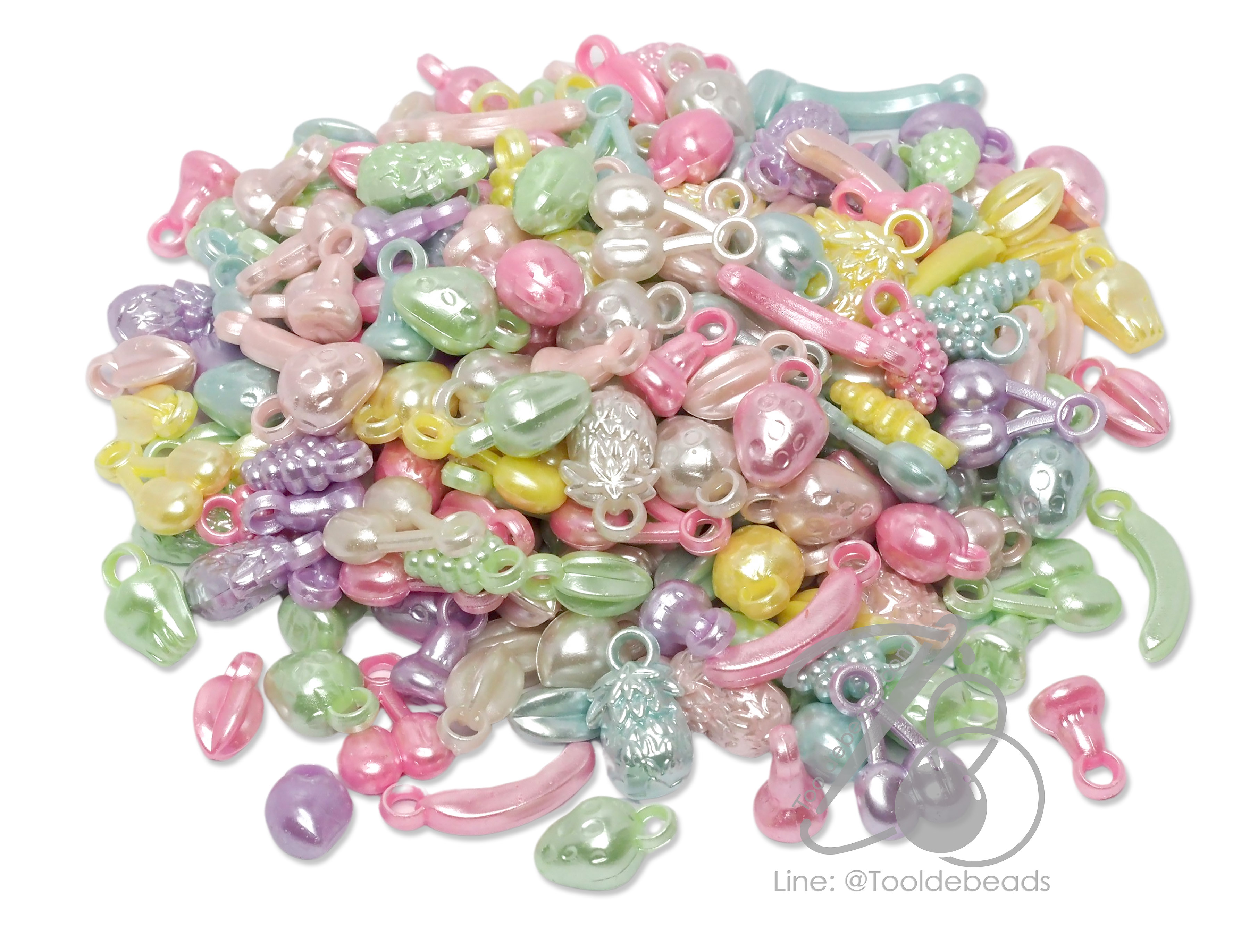 ลูกปัดพลาสติกเคลือบมุก 11*19มม. ลายผลไม้รวม คละสี (15 กรัม) SKU-15302