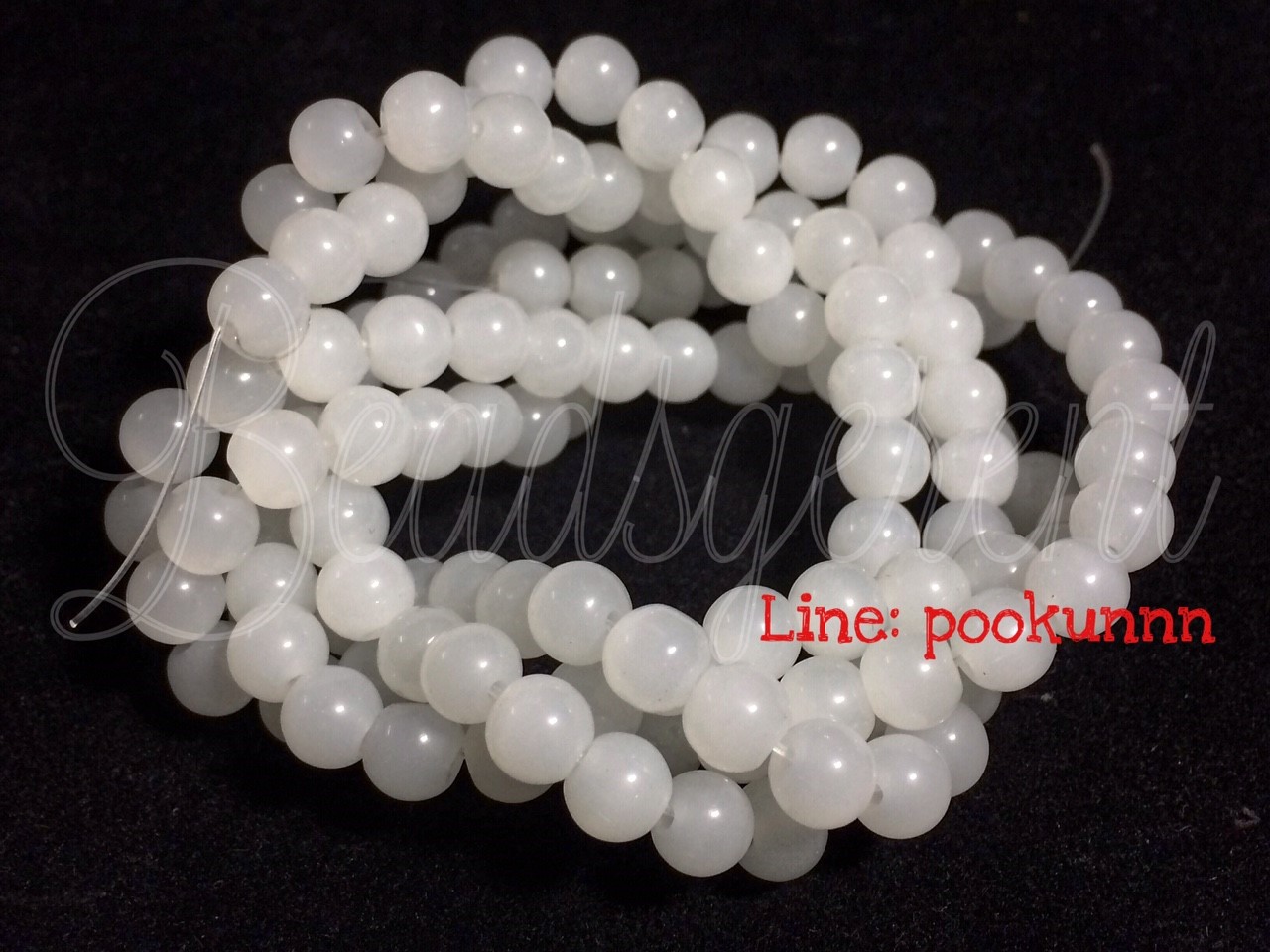หิน white jade 6มม. (60 เม็ด) SKU-01337