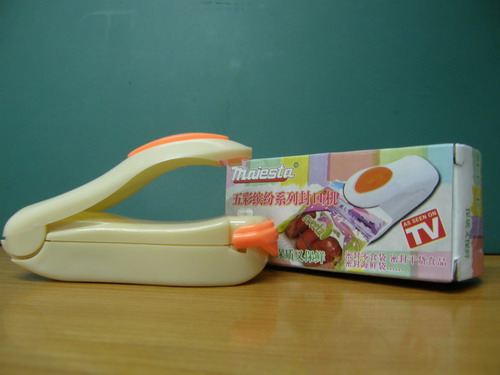 เครื่องหนีบปิดถุงพลาสติก