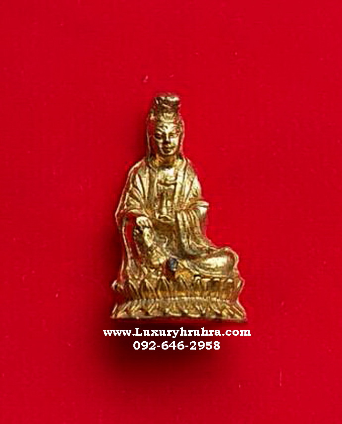 ลอยองค์พระโพธิสัตว์เจ้าแม่กวนอิมเนื้อกะไหล่ทอง