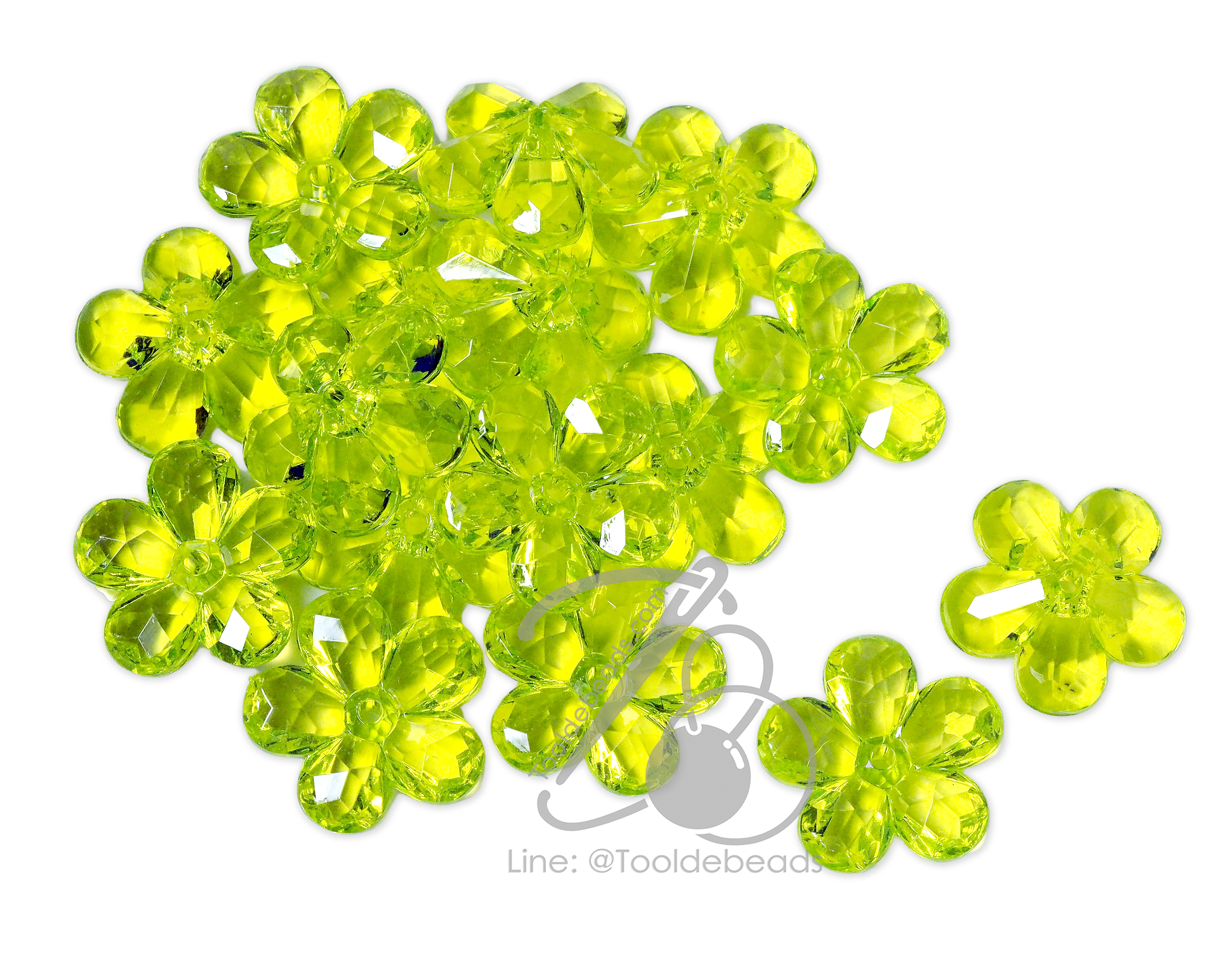 ลูกปัดอะคริลิค 27มม. ลายดอกจำปา รูกลาง สีใส (500 กรัม) SKU-17829