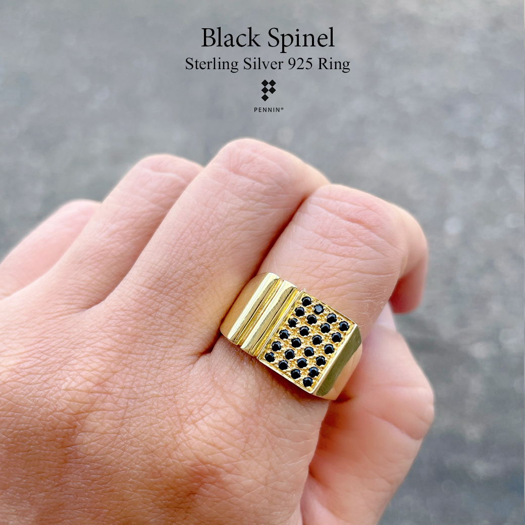 HUGO: แหวนพลอยแท้ผู้ชาย นิล (Black Spinel) เงินแท้ชุบทองคำ หน้าสี่เหลี่ยม แนวโมเดิร์น เข้มแข็ง สง่างาม