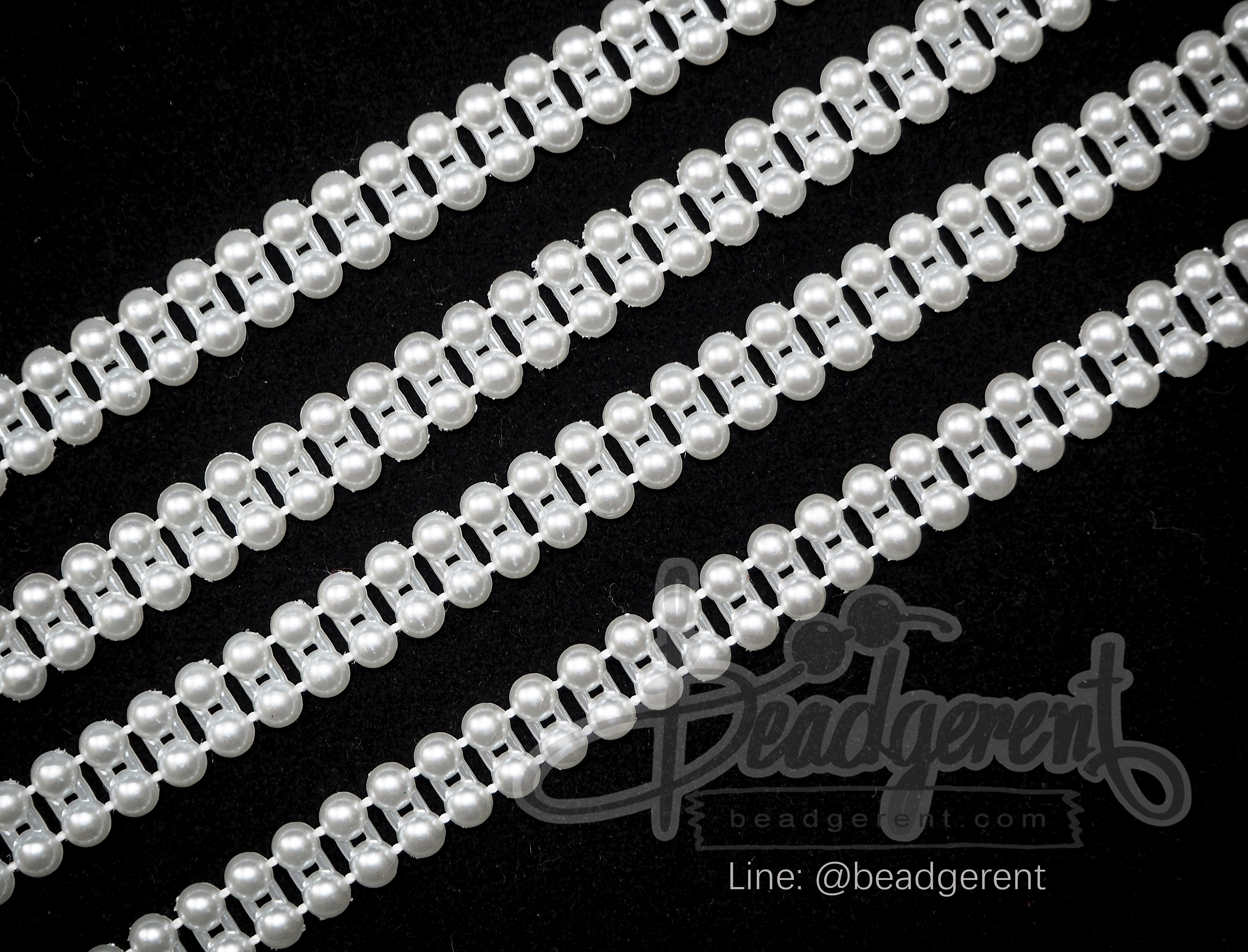 มุกเส้น 4มม. เส้นคู่ สีขาว (1 หลา) SKU-01836